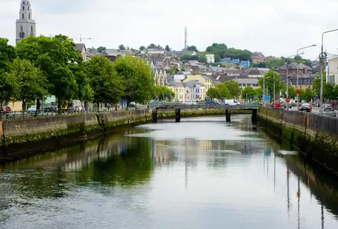 cork canale fiume centro