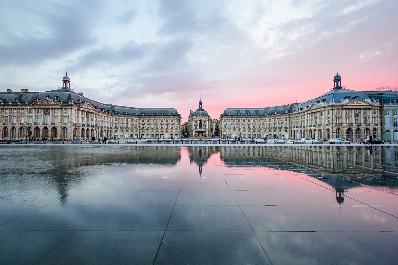 bordeaux tramonto cielo