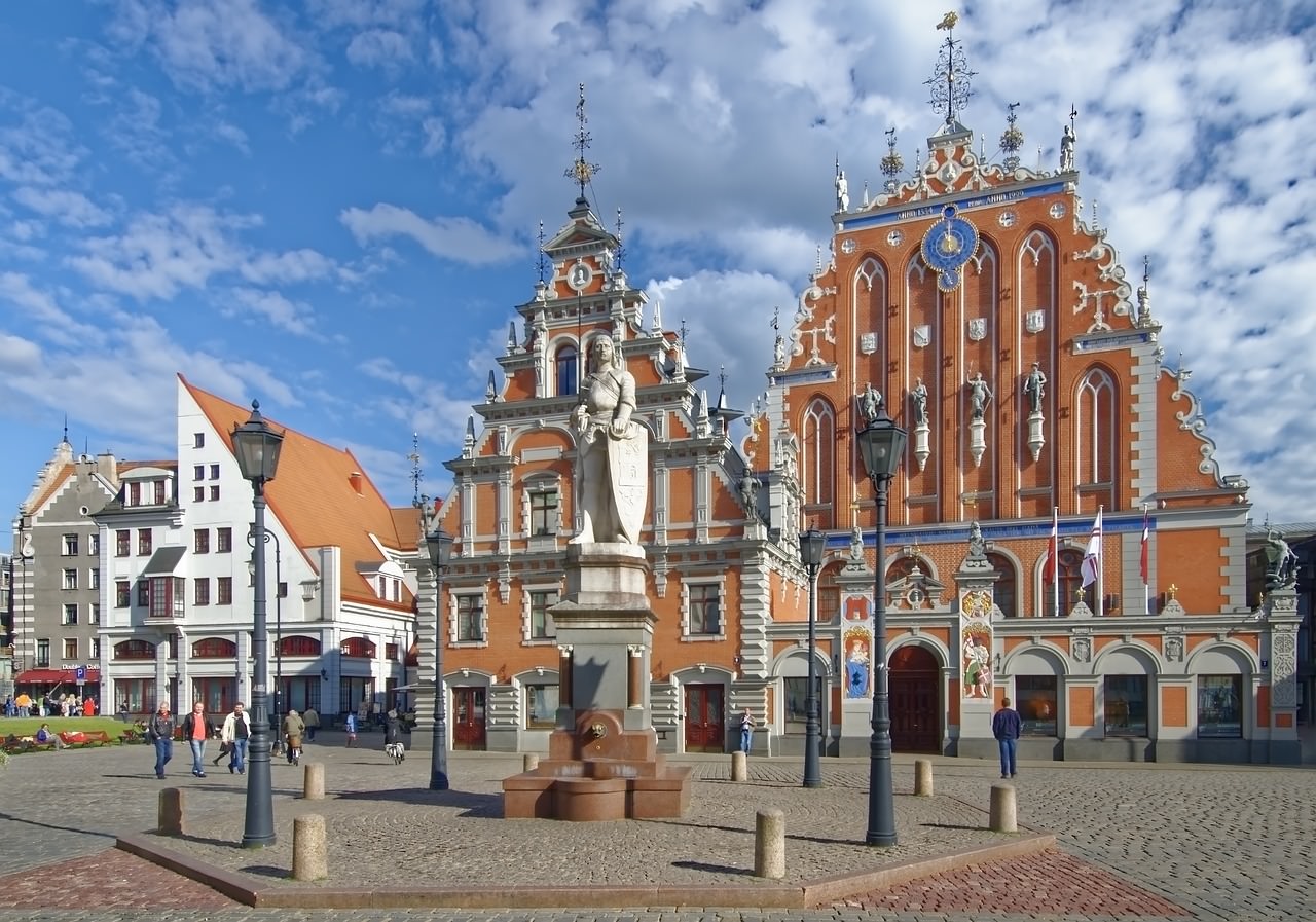 lettonia riga piazza del municipio 3