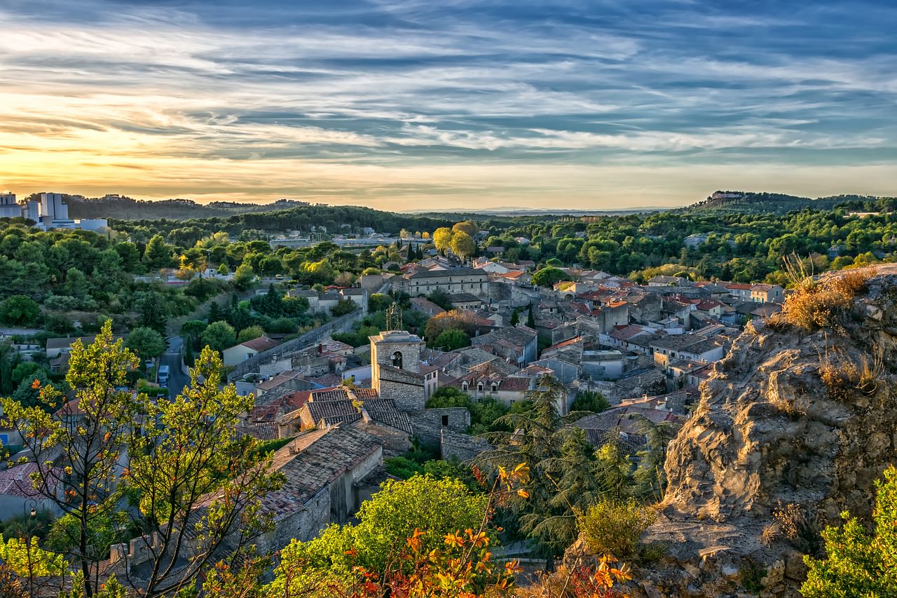 paesaggio francia provenza orgon