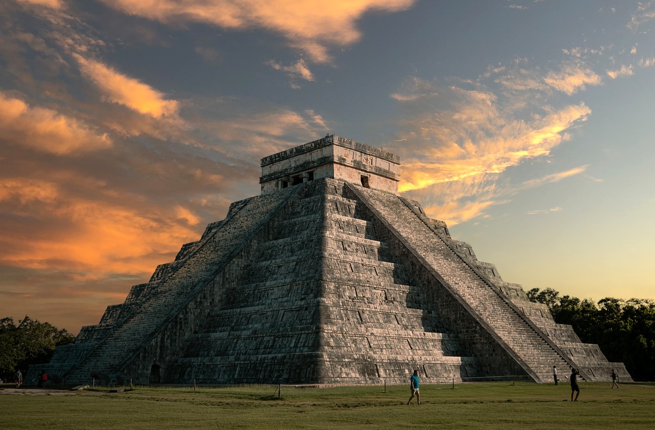 piramide rovine chichen itza tempio