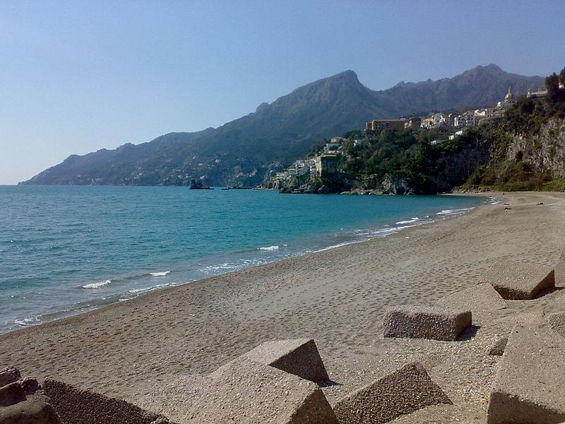 salerno the baia beach