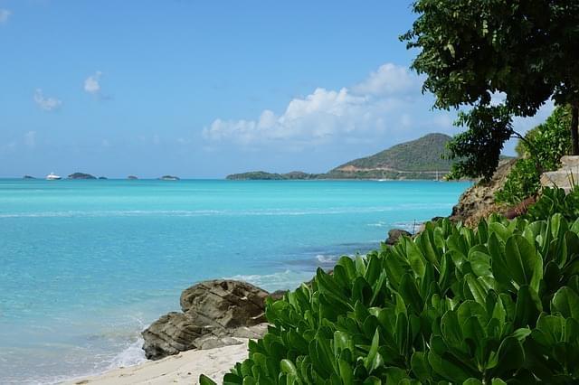 spiaggia caraibi antigua
