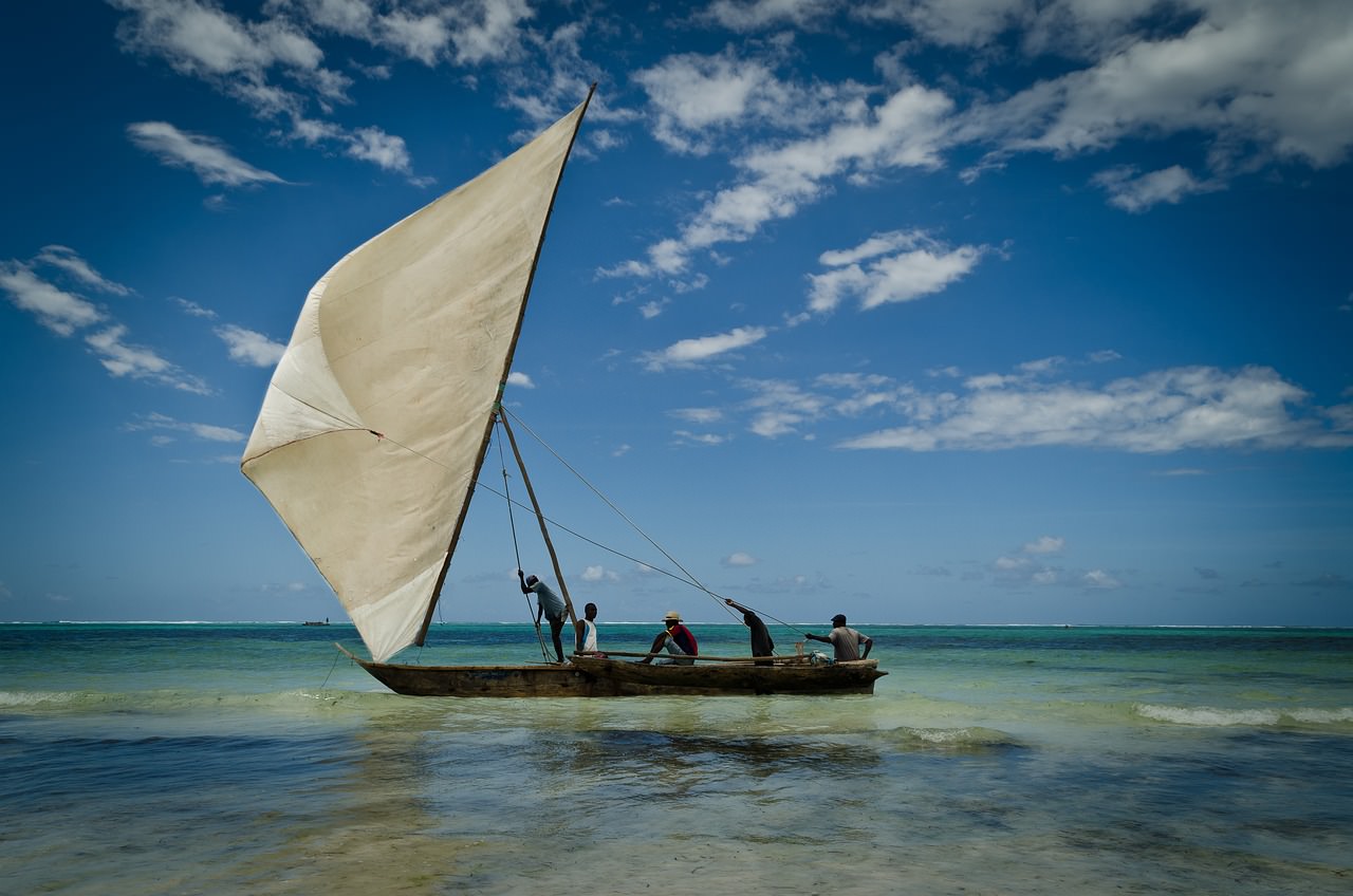 zanzibar barca navigare tramonto